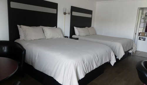 Standard Room, 2 Queen Beds, Non Smoking