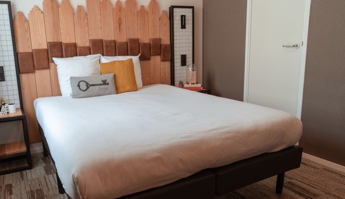 Standard Double Room, 1 Queen Bed