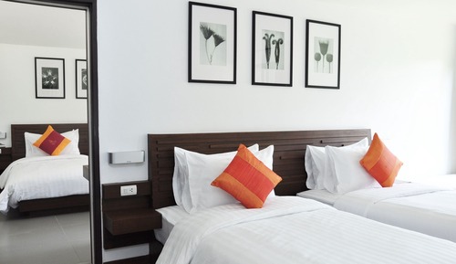 Deluxe Twin Bed with Garden View
