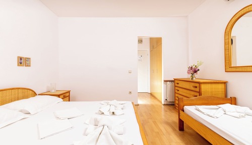 Triple Room, Balcony, Garden View