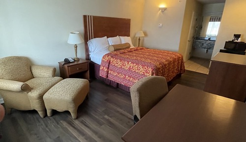 Deluxe Room, 1 King Bed, Non Smoking