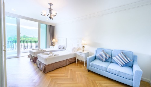 One Bedroom Suite