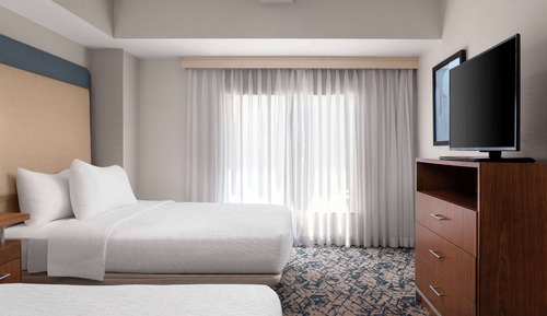 Suite, 2 Queen Beds, Accessible