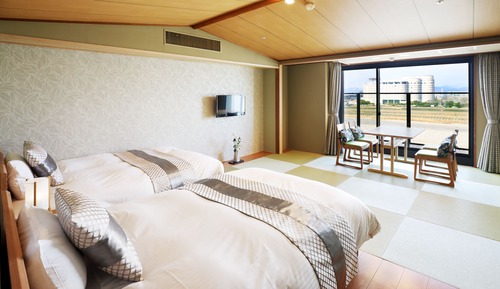 Japanese Style Room with Beds, Futon and Open-air Bath, River View with Hida Beef Kaiseki Dinner
