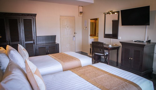 Deluxe Double or Twin Room
