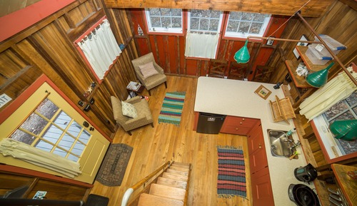 Cabin (Luna Bleu)