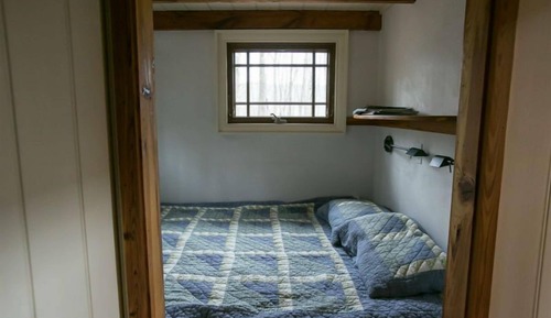 Cabin (Bella Donna)