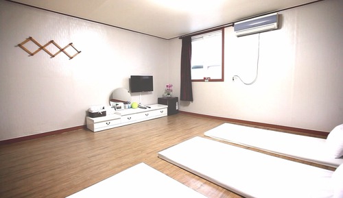 Deluxe Room (Ondol)
