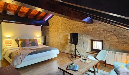 Deluxe Studio Suite