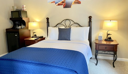 Double Room, Ensuite (Room 8)