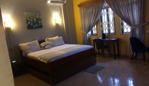 Deluxe Studio Suite