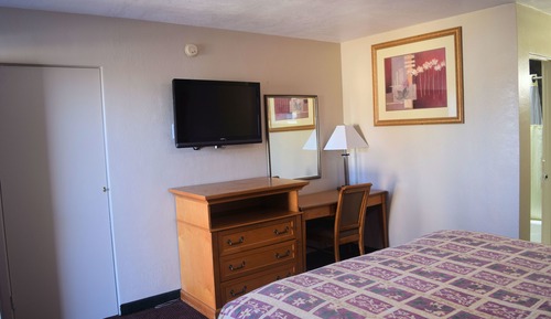 Standard Room, 1 King Bed