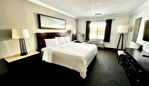 2 Room Luxury Suite, 1 King & 1 Sofa Bed (Interior)