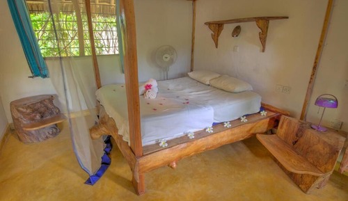 Comfort Double Room, 1 Queen Bed, Shared Bathroom