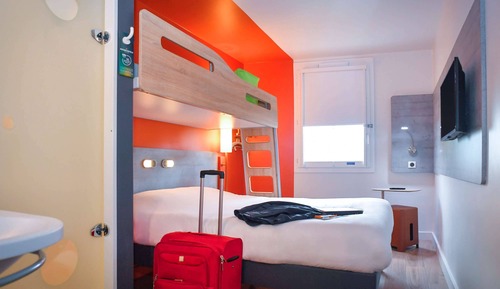 Triple Room, Multiple Beds