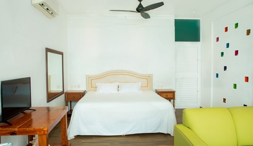 Suite Six