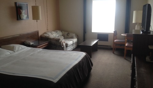 Standard Room, 1 Queen Bed