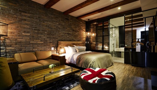 Suite, Hot Tub (B)