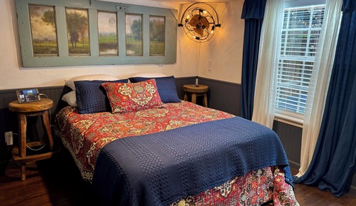 Exclusive Cabin