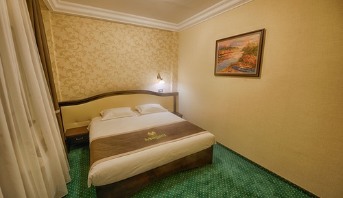 Suite, Balcony