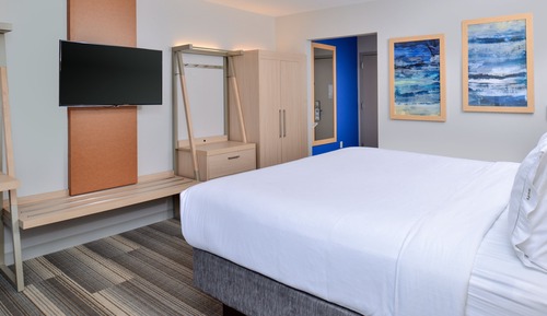 Standard Room, 1 King Bed
