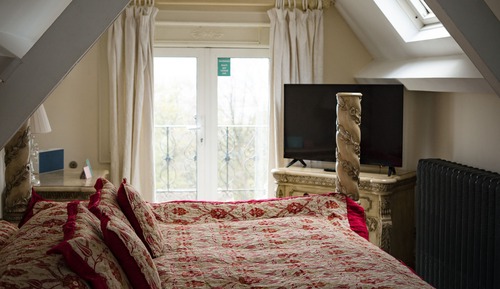 Superior Suite, Garden View (Ionia)