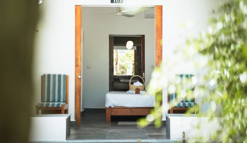 Deluxe Double Room, 1 King Bed, Garden View