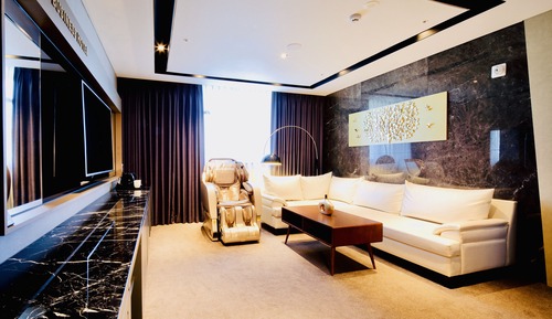 Golden Suite