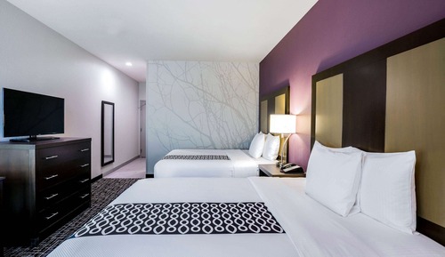 Standard Room, 2 Queen Beds, Non Smoking
