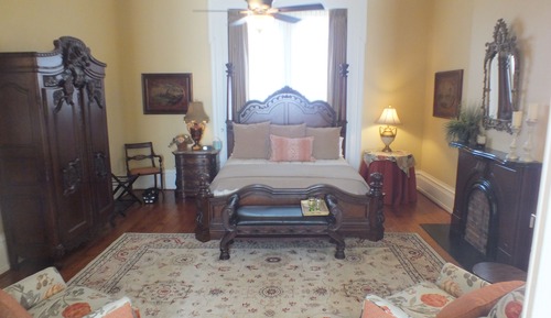 Deluxe Room, 1 King Bed, Garden View (Victor Pepin Suite)