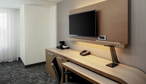 Room, 2 Queen Beds, Non Smoking (Mobility Accessible, Roll-in Shower)