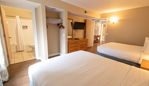 Deluxe Villa, 2 Bedrooms, 2 Bathrooms, Lakeside