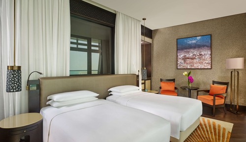 Room, 2 Twin Beds, Balcony (With View, Club Access)