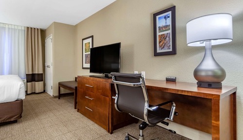 Suite, 1 King Bed, Accessible, Non Smoking