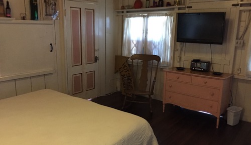 House, 2 Bedrooms