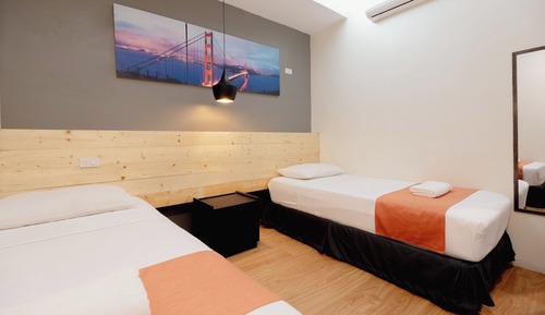 Standard Twin Room