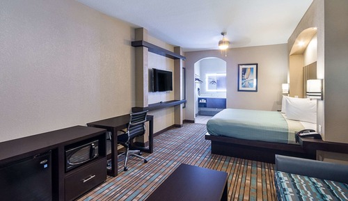 Standard Room, 1 King Bed, Smoking