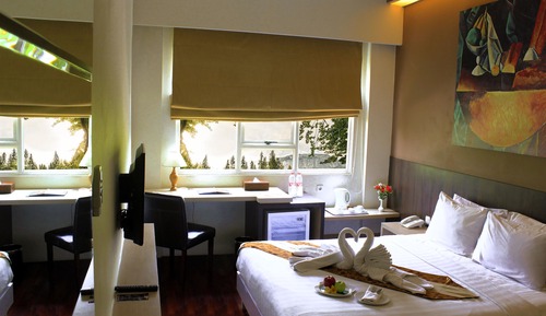 Deluxe Room, 1 King Bed