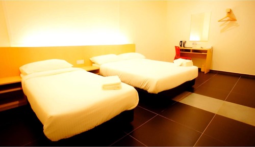 Triple Room