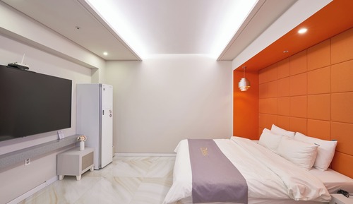 Deluxe Double Room (LG Styler)