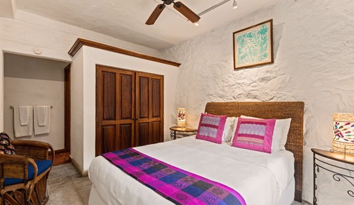 Standard Double Room, Ensuite (Suite 79)