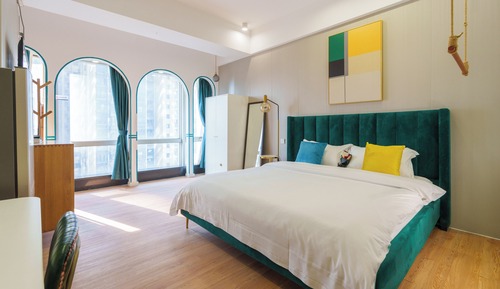 Standard Room, 1 Queen Bed