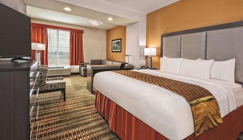 Suite, 1 King Bed, Non Smoking