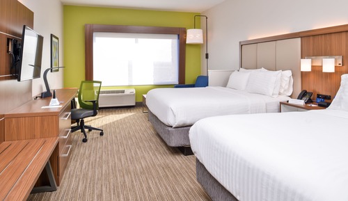 Standard Room, 2 Queen Beds (Mobility)
