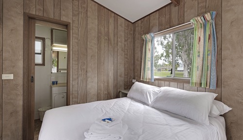 Standard Cabin (Sleeps 3)