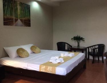 Deluxe King Room