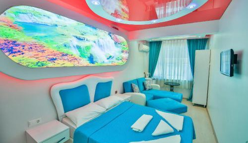Standard Triple Room with City View