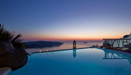 Private Pool Suite - Indoor Jacuzzi