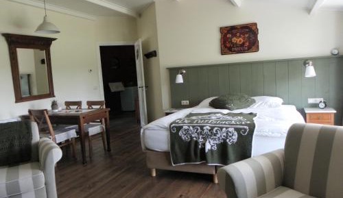 Double or Twin Room with Bathroom