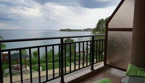 Studio Apartment with Sea View